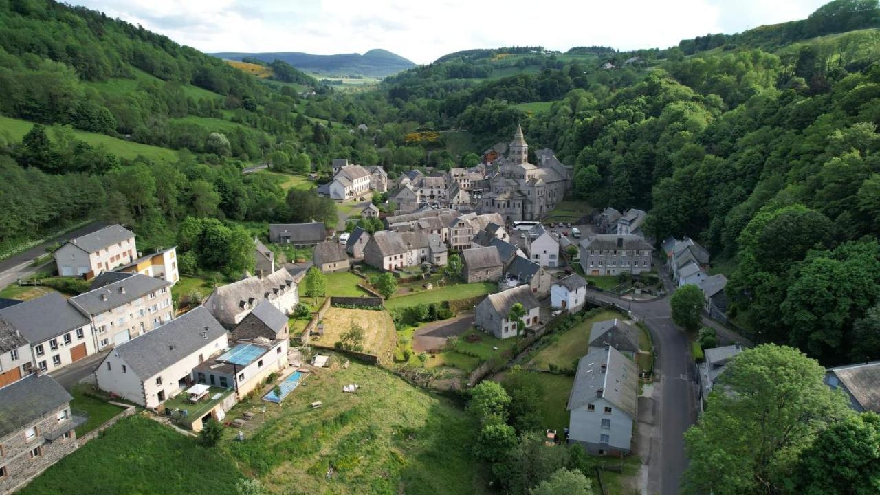 Rose, 4 Pers. Villa Saint Antoine, Orcival, Sancy Exteriér fotografie